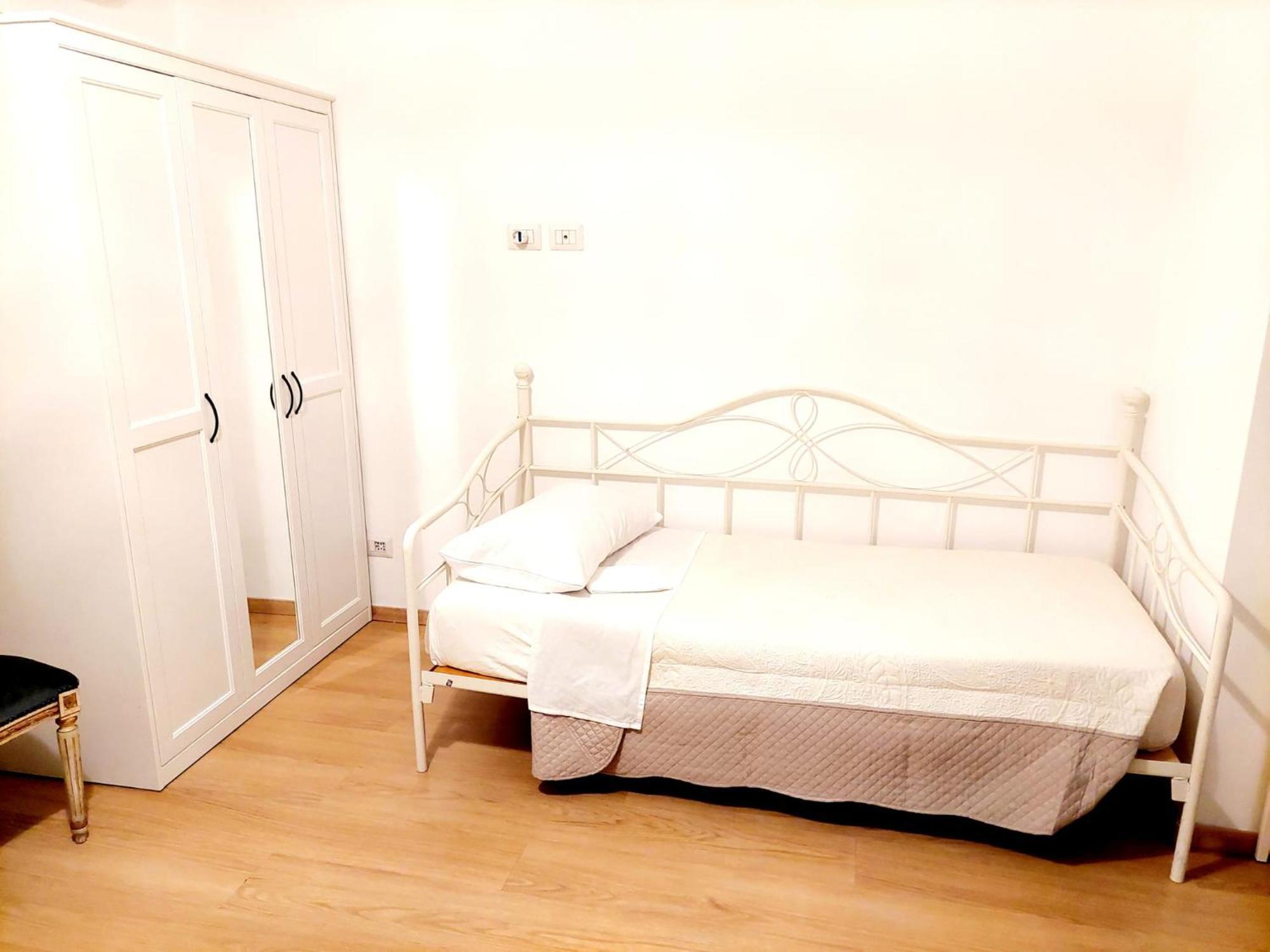 Vanity Apartment - 4 Bedrooms With 4 Bathrooms - Ac & Wifi 로마 외부 사진